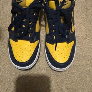 Nike Kids Navy and Yellow Sneakers